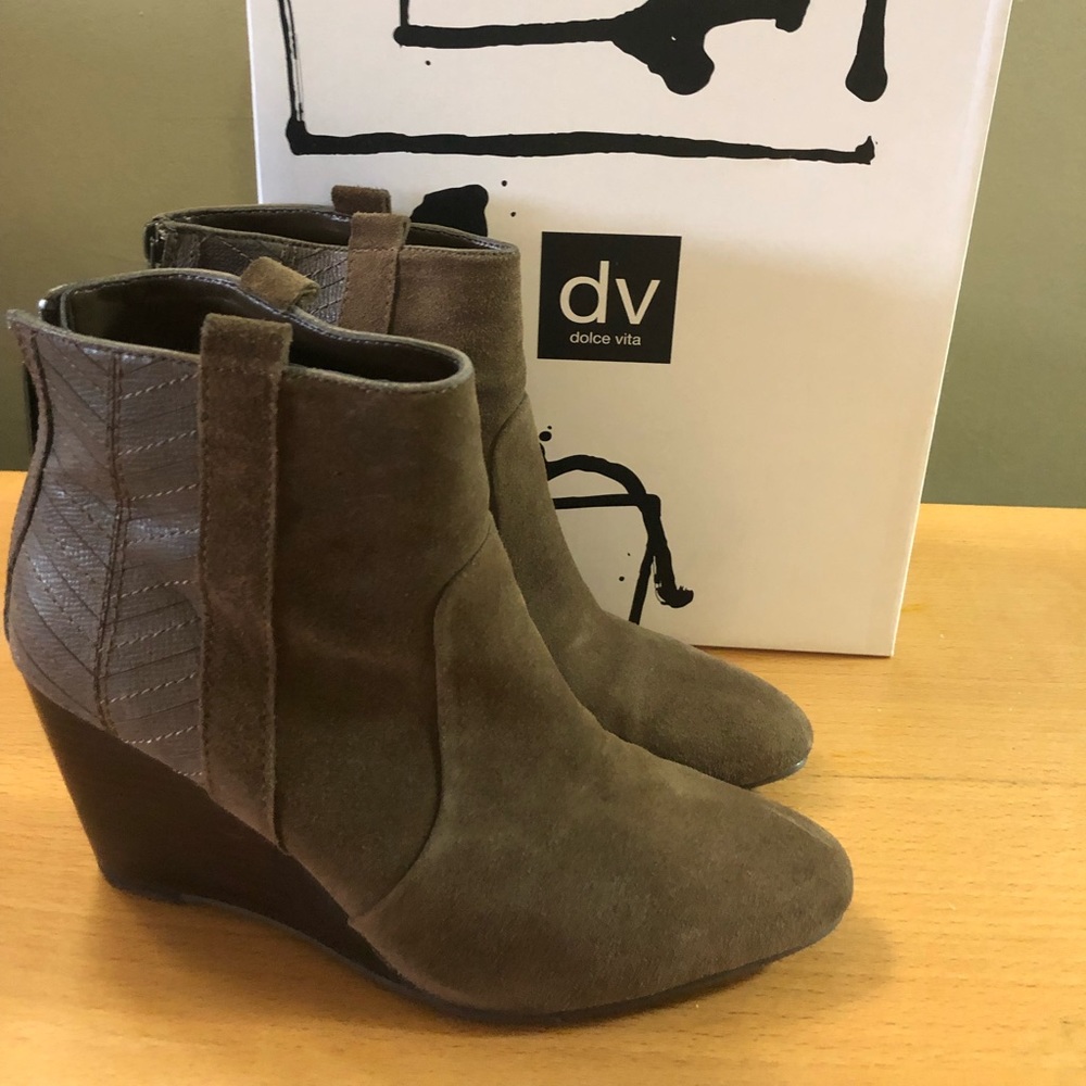 DV Vita Pansy Booties
